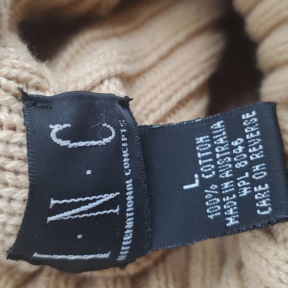 Vintage 90s INC Ribbed Cream Color Turtleneck Sweater Size Large Made in Austria - Picture 3 of 8